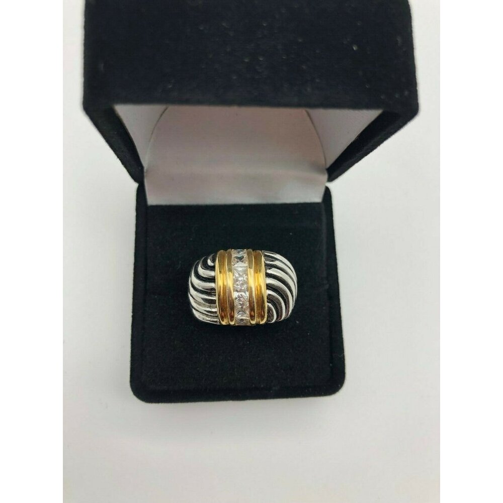 Gold & Silvertone Fashion Ring  Women's size 5-3/4